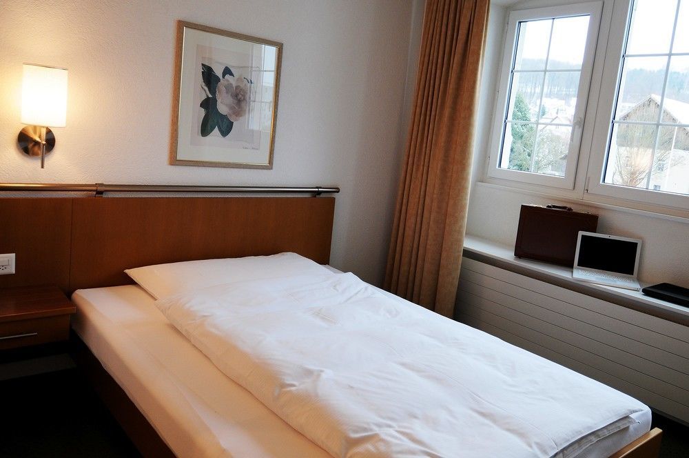 Landgasthof Kreuz - Das Businesshotel Mit Wohlfuehlgarantie Kappel bei Olten Exterior photo